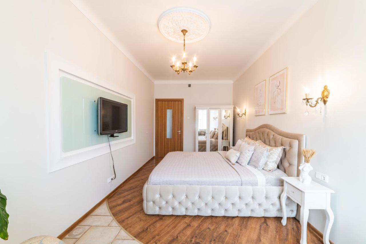 E. D. Angel Wing Apartment Siauliai  Bagian luar foto